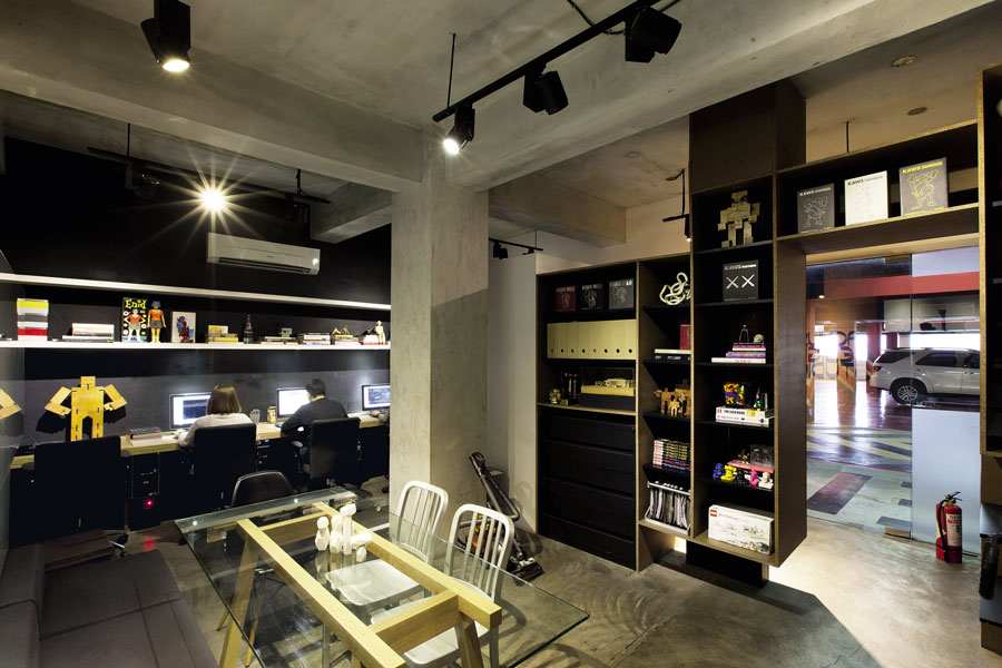 Jagnus Design Studio office: meeting area
